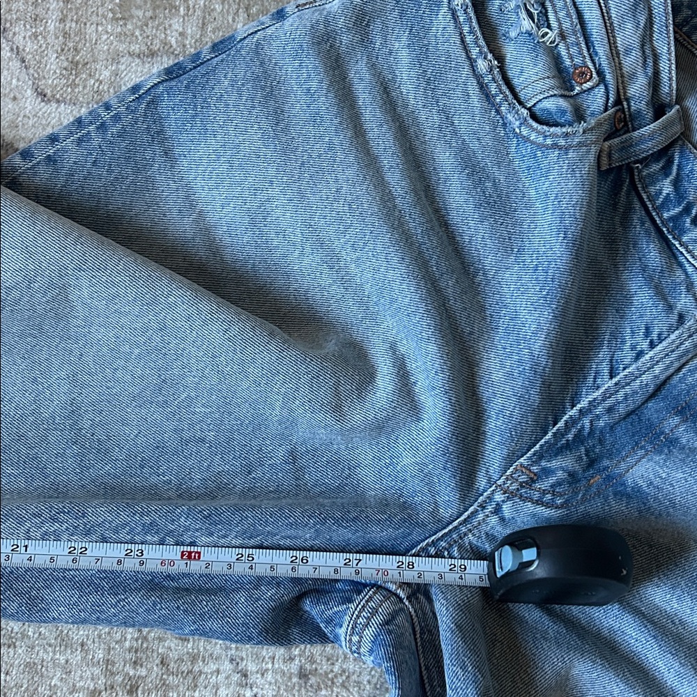 Sold out! AE Barrel Jeans Size 6 Boyfriend Mid Rise - Picture 4 of 13
